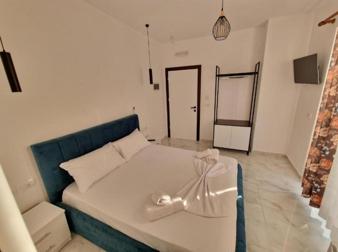 Blue Hotel Ксамил Екстериор снимка