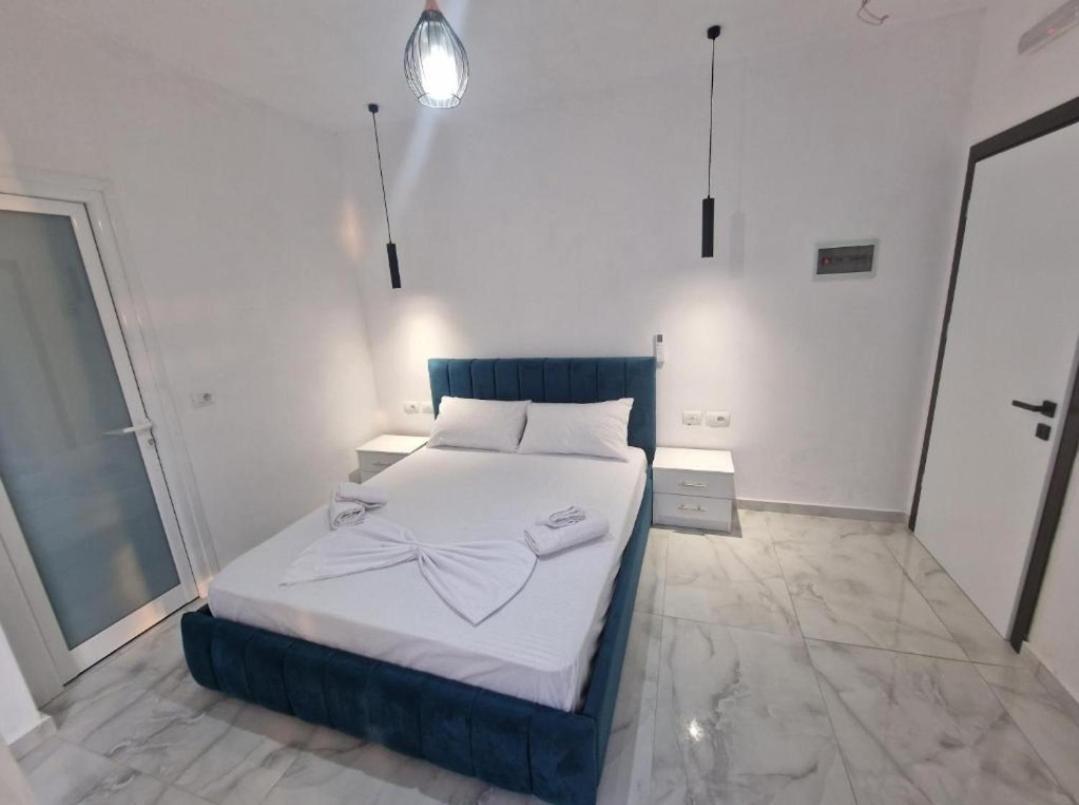 Blue Hotel Ксамил Екстериор снимка