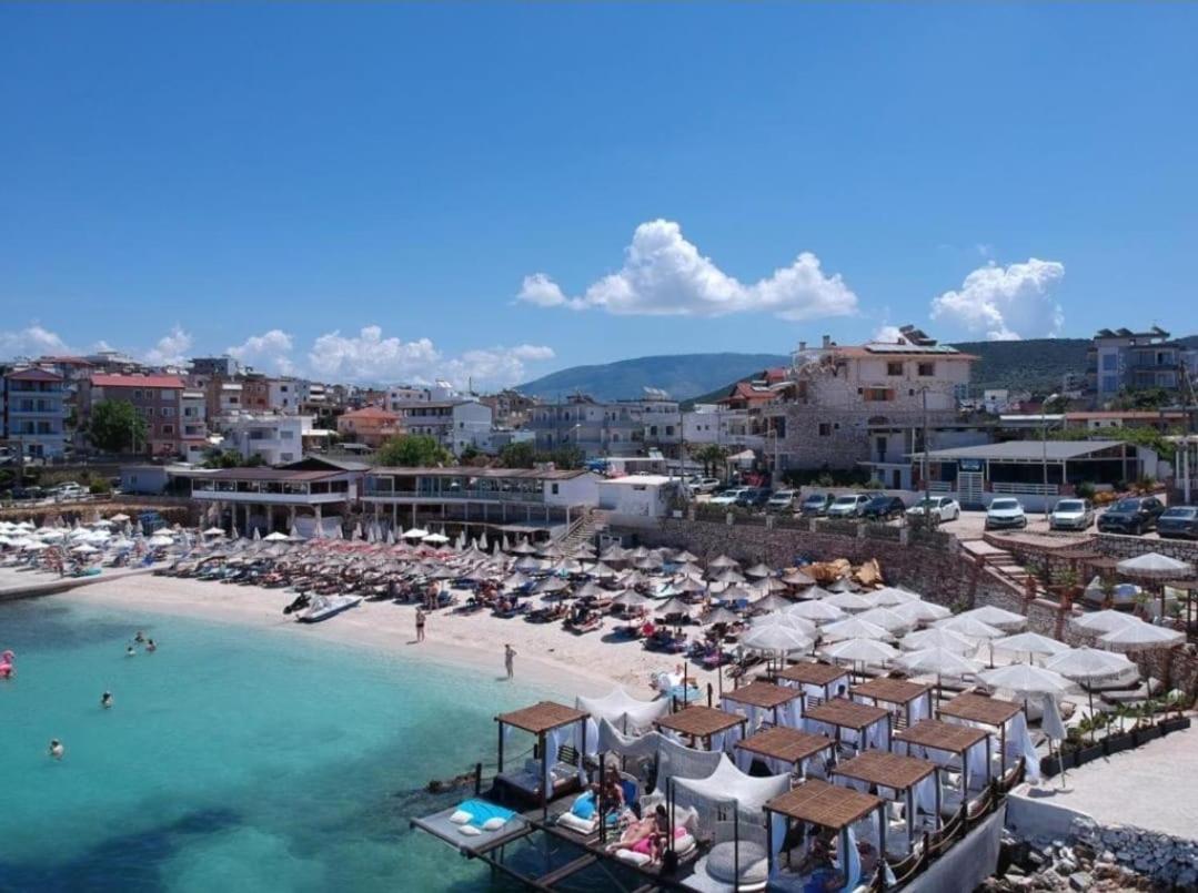 Blue Hotel Ксамил Екстериор снимка